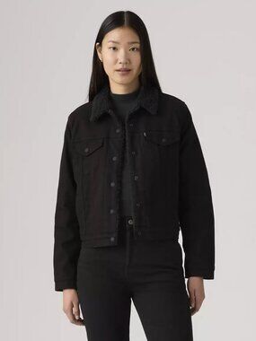Levi’s Sherpa-Lined Black Denim Jacket – Women’s Small